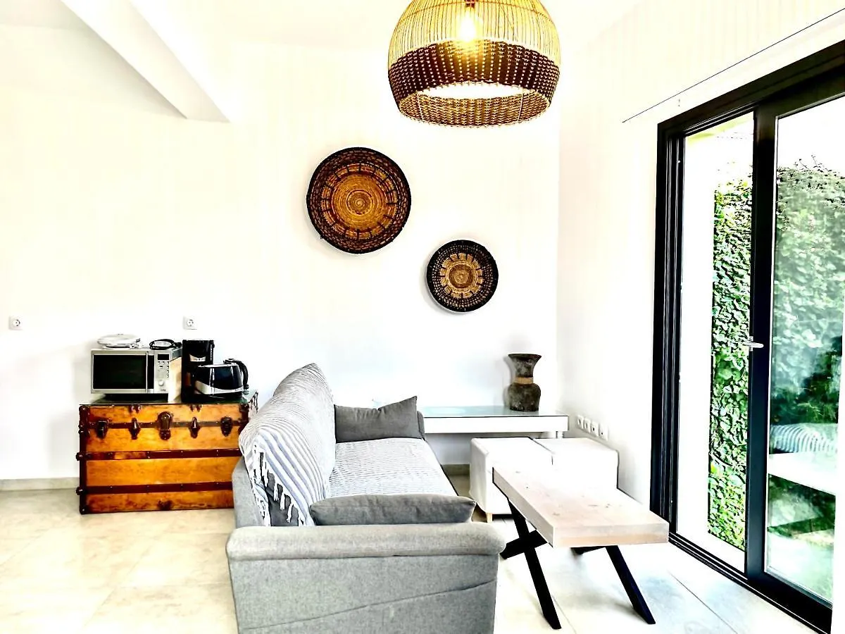Alkestis Studios Apartment Lixouri